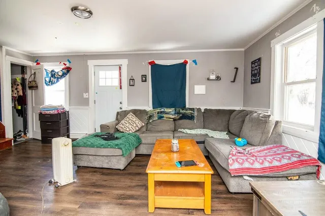 $200,000 | 49 Nichol Street, Paris, ME 04281