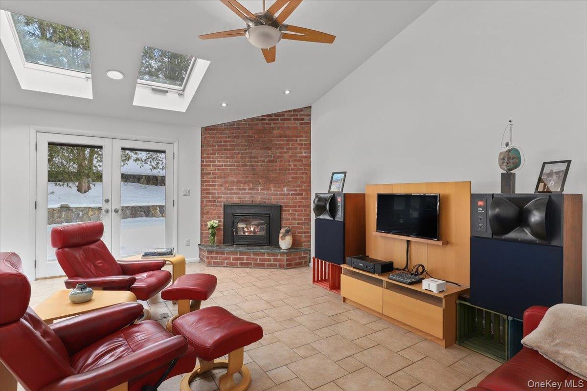 20 Faraway Road Armonk, NY 10504 - Photo 9 of 26 Family room with wood burning stove