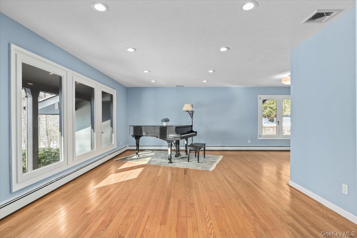20 Faraway Road Armonk, NY 10504 - Photo 10 of 26 Living room open to dining room
