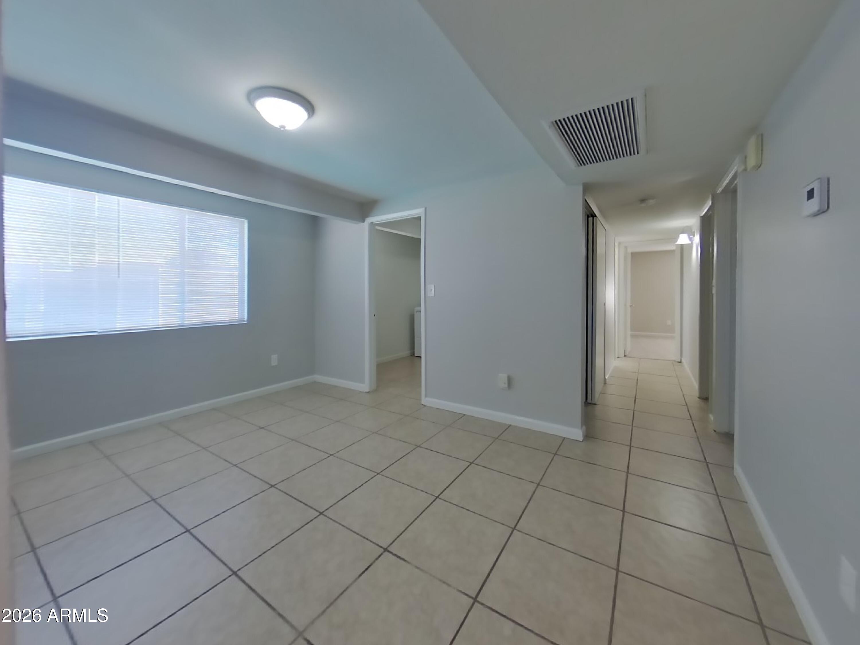 3830 West Royal Palm Road Phoenix, AZ 85051 - Photo 6 of 20 5_Image_UxjsoSKGpT