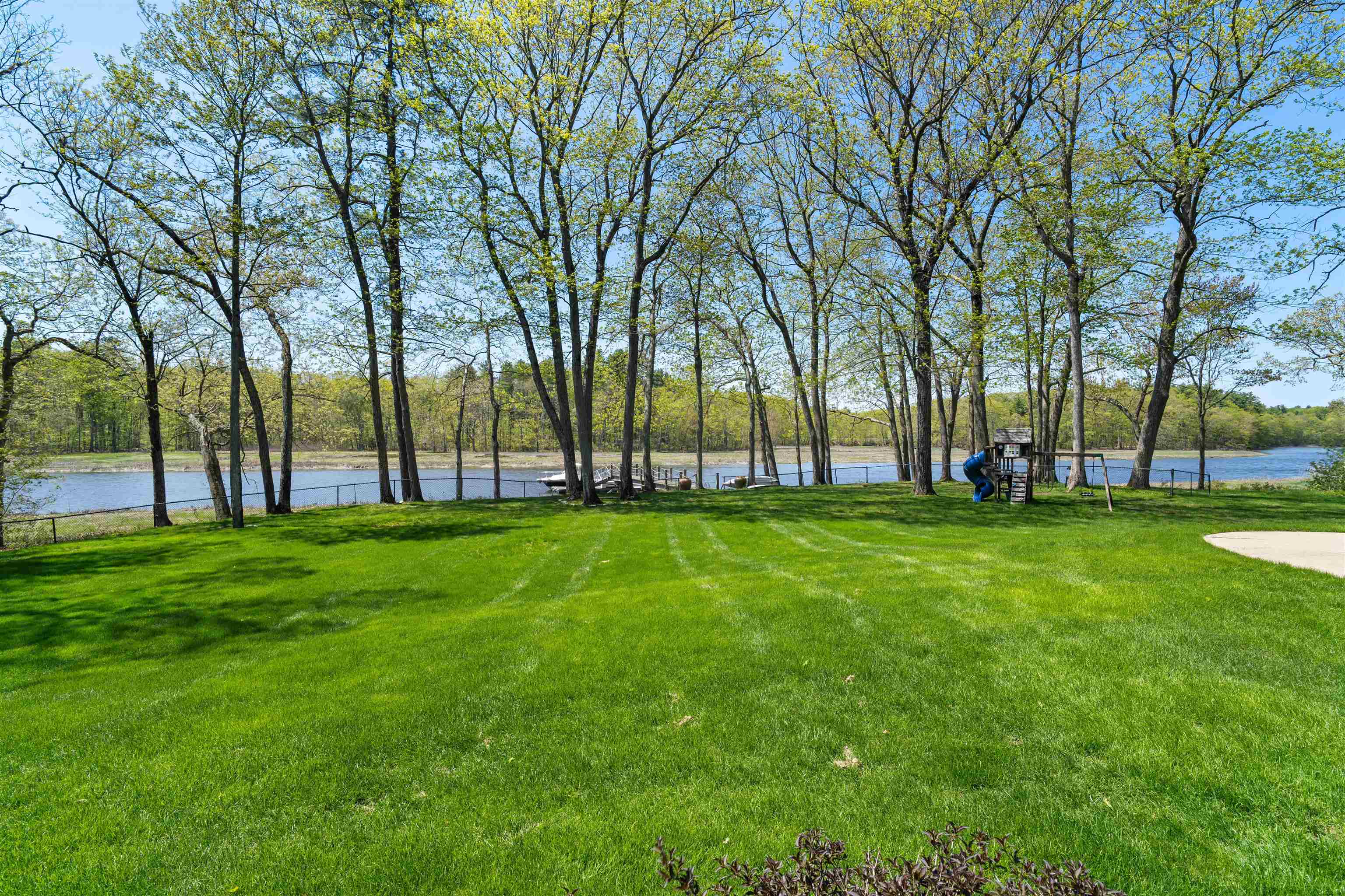 8 Wingate Court Stratham, NH 03885 - Photo 5 of 51
