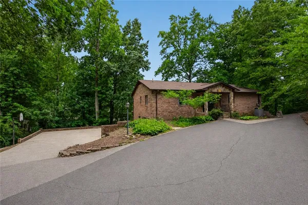 $1,950,000 | 304 Lakeside Drive, Seneca, SC 29672