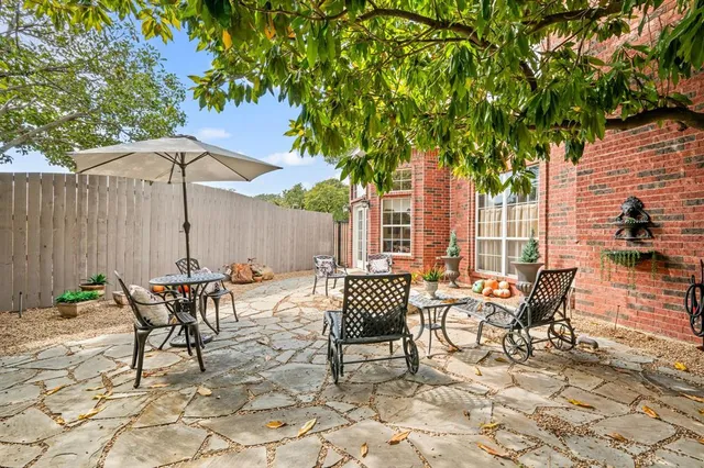 $725,000 | 1537 South Story Road, Irving, TX 75060