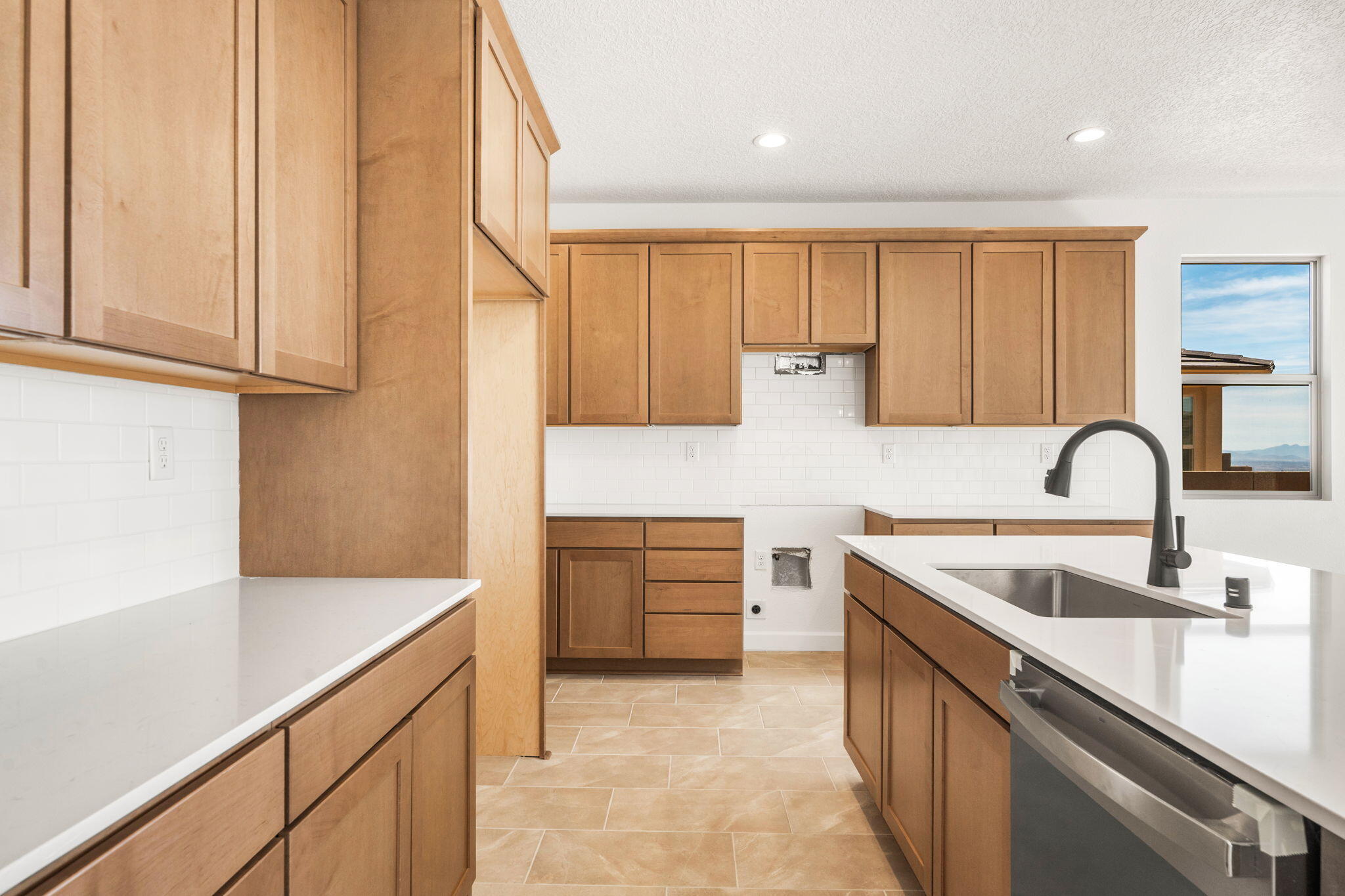 3141 Wolf Tail Loop Northeast Rio Rancho, NM 87144 - Photo 8 of 39 Gallery Image 8