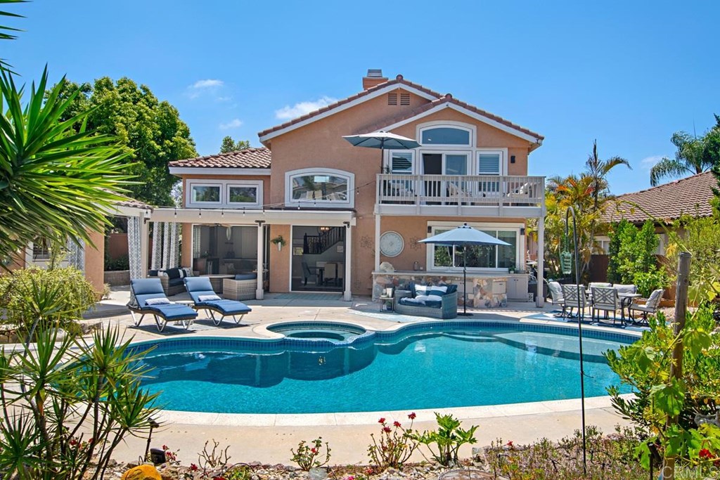 899 Windridge Circle San Marcos, CA 92078 - Photo 3 of 40