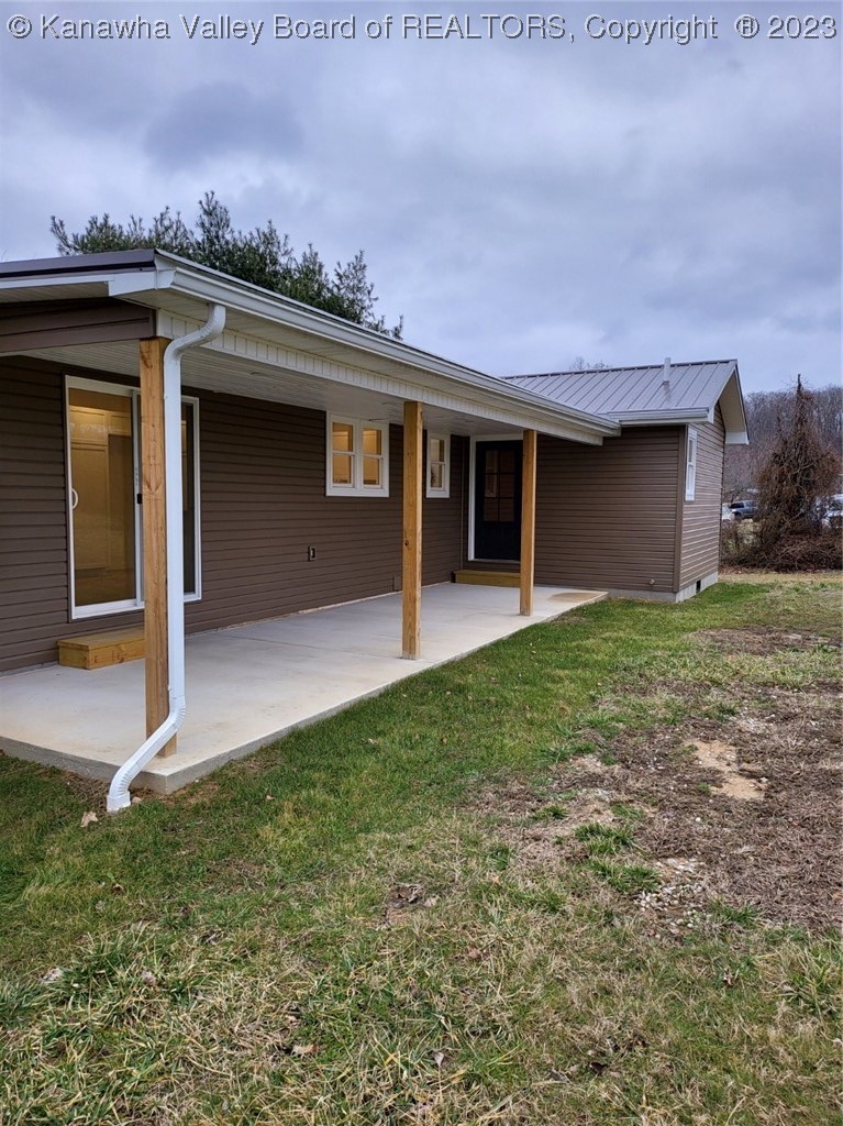 3240 Jericho Road Point Pleasant, WV 25550 - Photo 2 of 13 Gallery Image 2