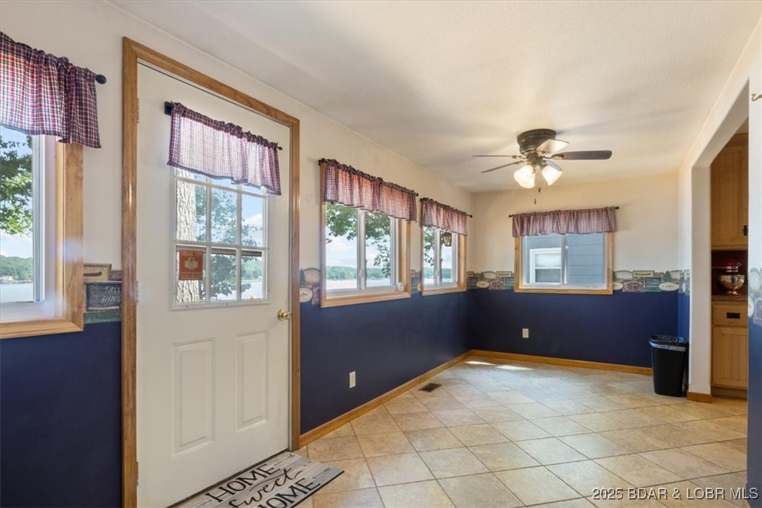 33682 Daybreak Road Gravois Mills, MO 65037 - Photo 11 of 46