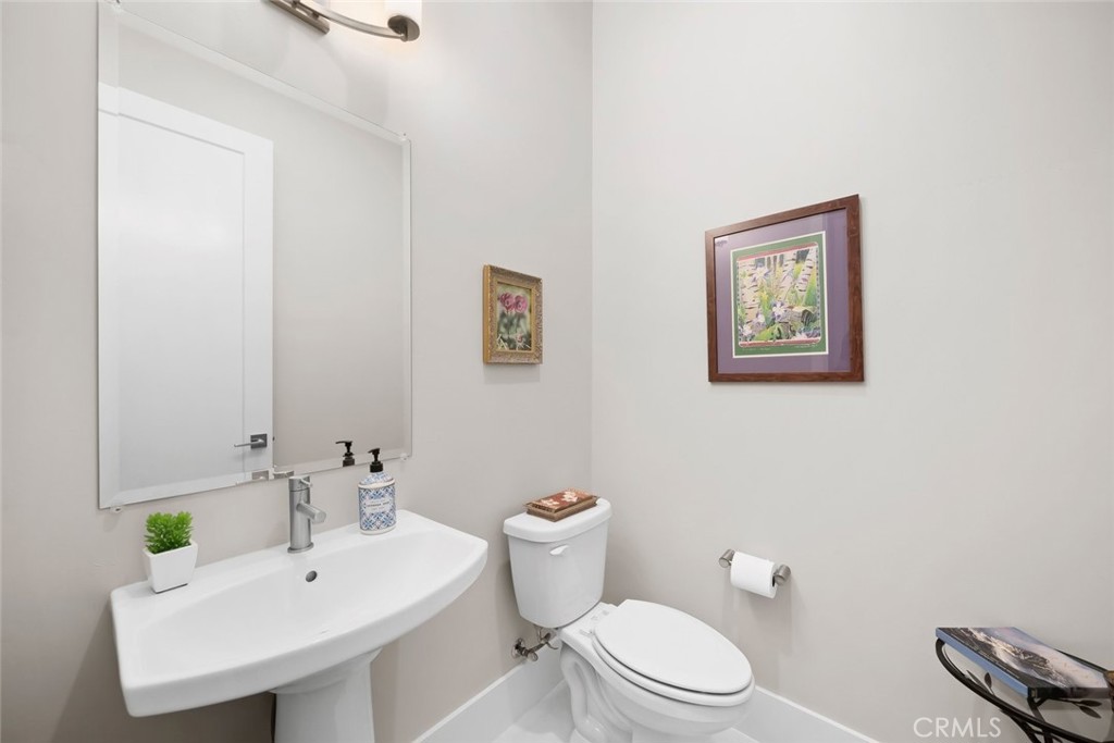 1590 Eucalyptus Road Nipomo, CA 93444 - Photo 33 of 73 Half Bath