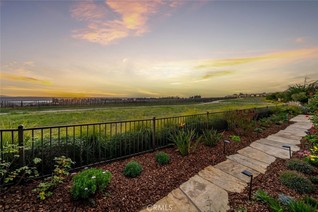 1590 Eucalyptus Road Nipomo, CA 93444 - Photo 44 of 73