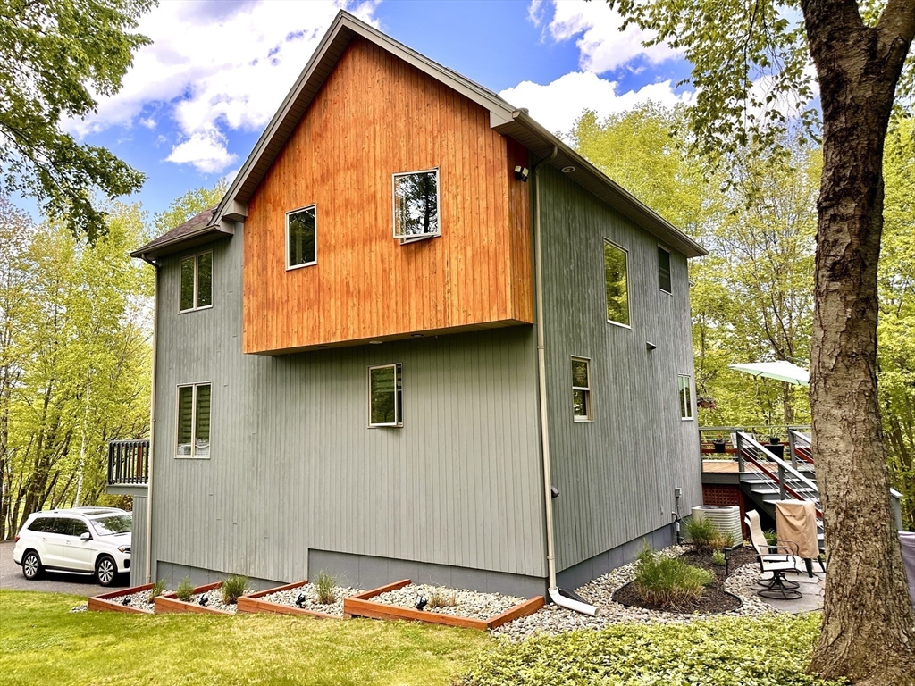 14 Laurel Ridge Drive Belchertown, MA 01007 - Photo 4 of 42