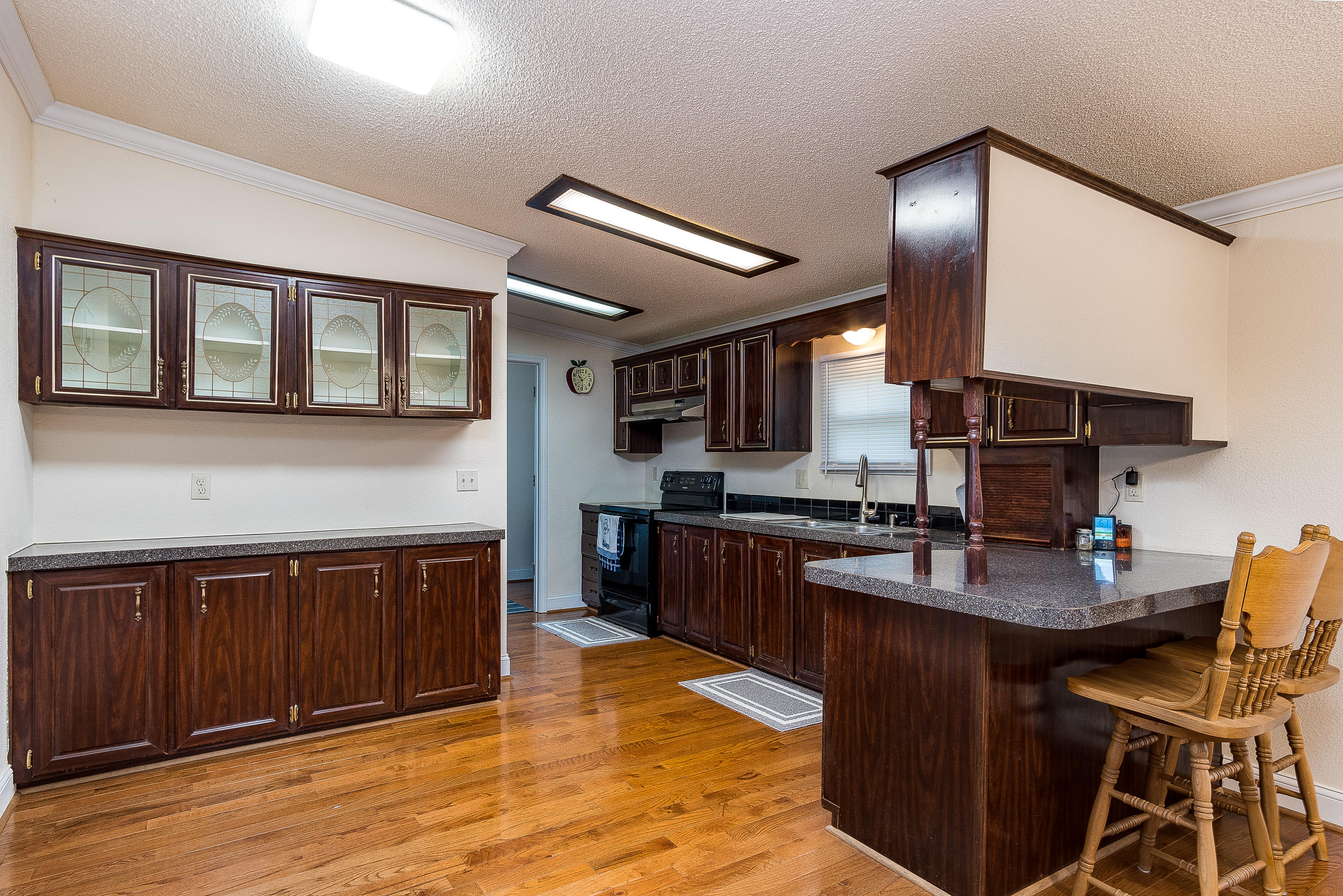 850 Hickory Tree Road Bristol, TN 37620 - Photo 22 of 37 Kitchen
