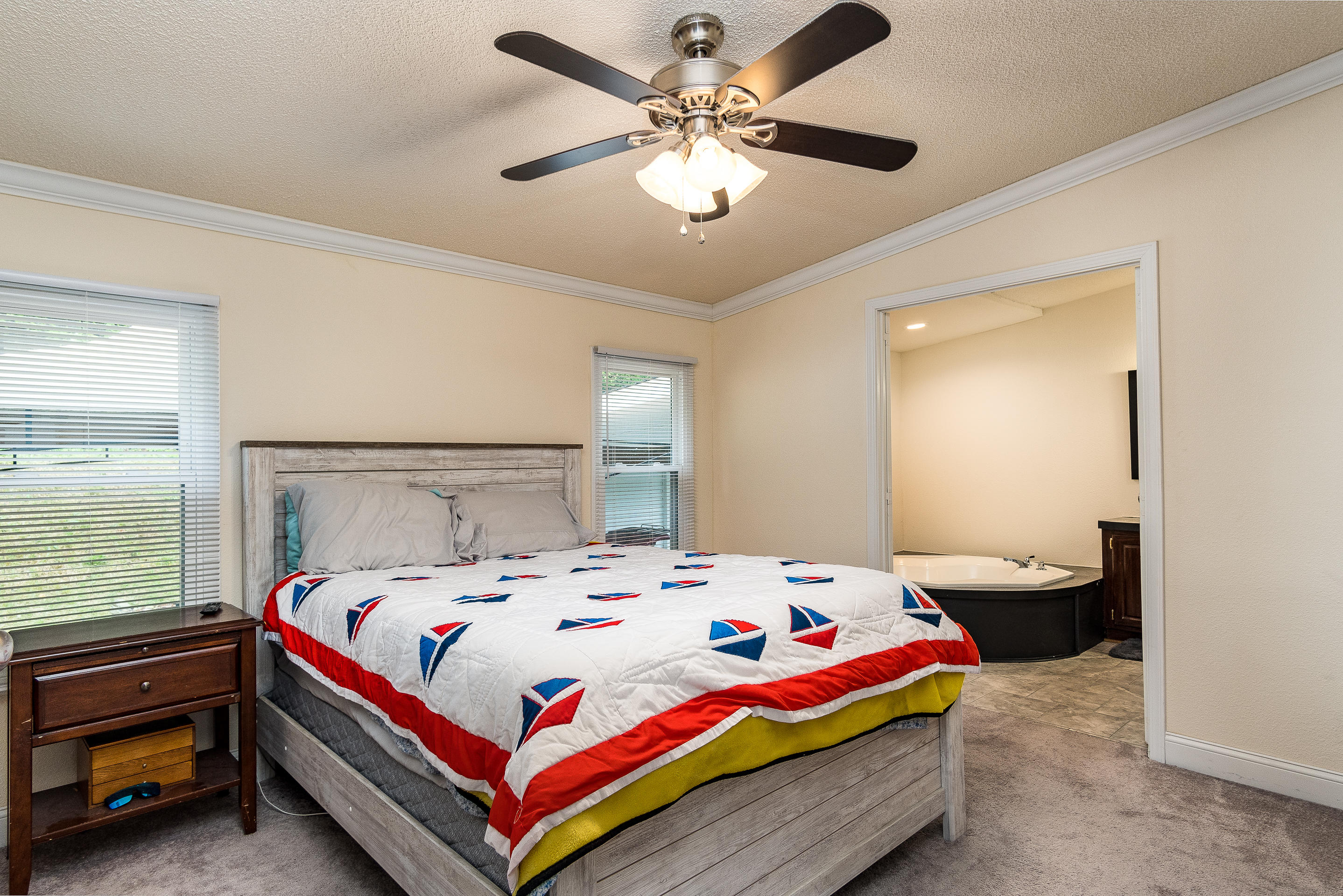 850 Hickory Tree Road Bristol, TN 37620 - Photo 27 of 37 Master Bedroom