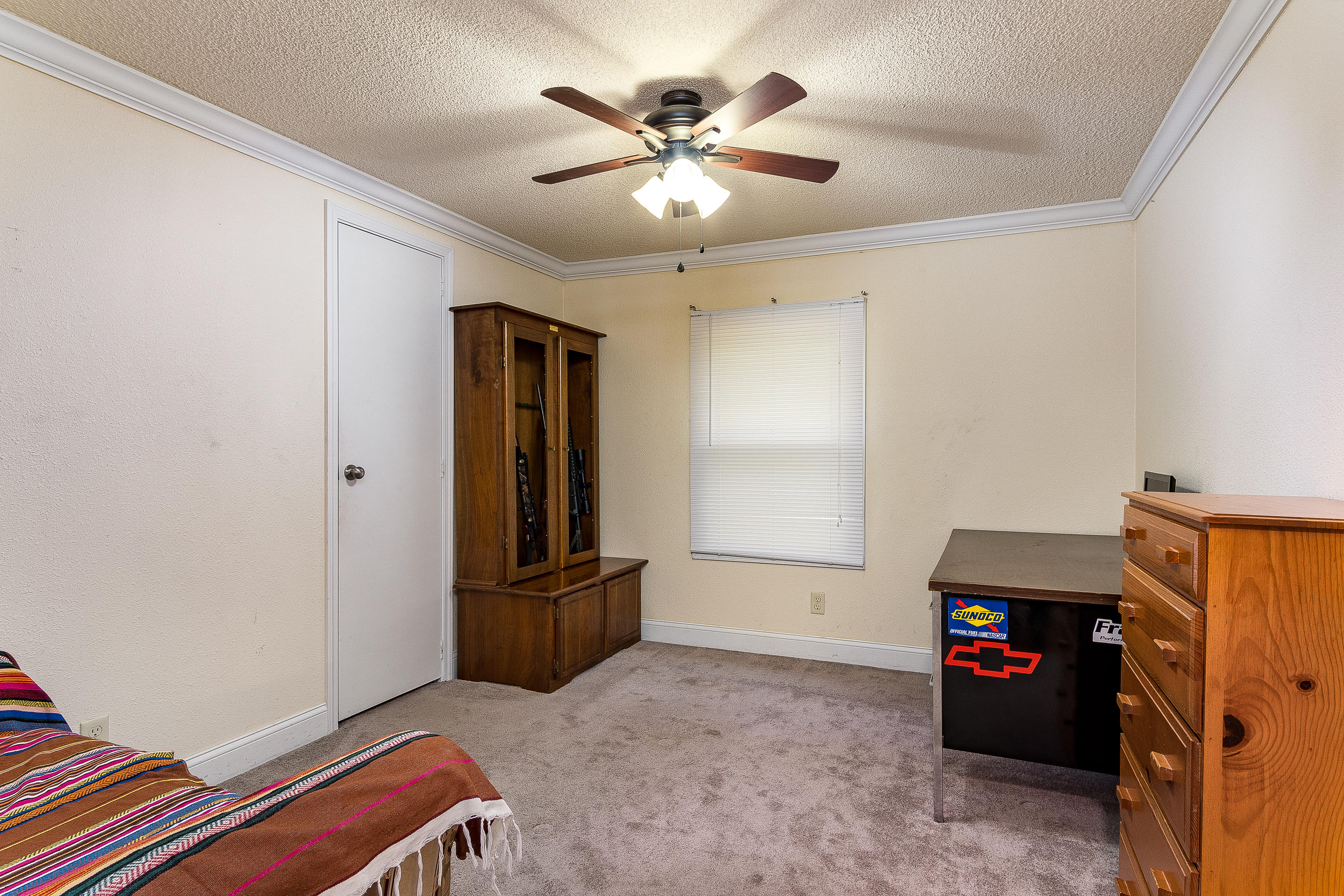 850 Hickory Tree Road Bristol, TN 37620 - Photo 32 of 37 Bedroom 2