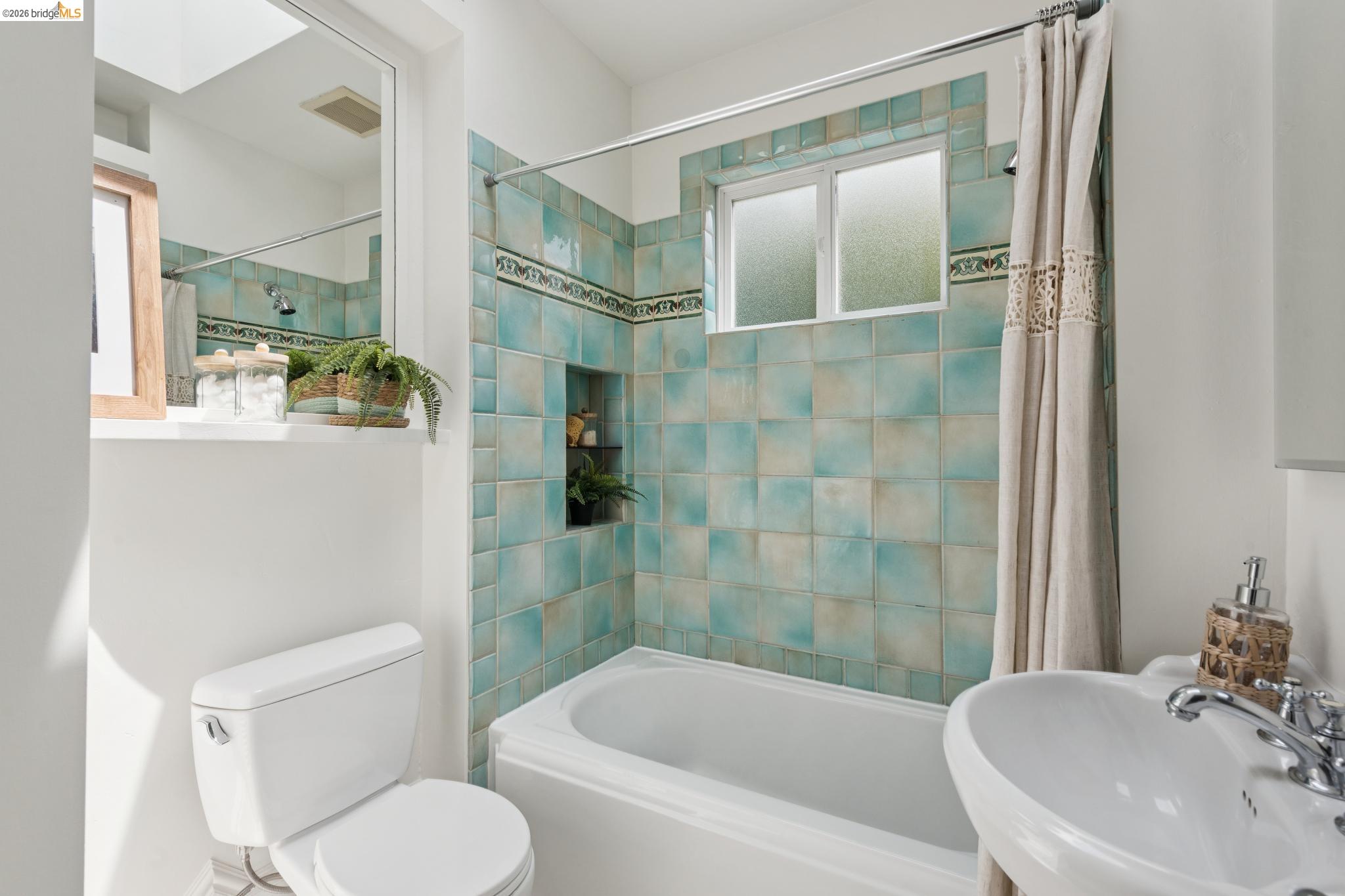 2370 Marin Avenue Berkeley, CA 94708 - Photo 31 of 44