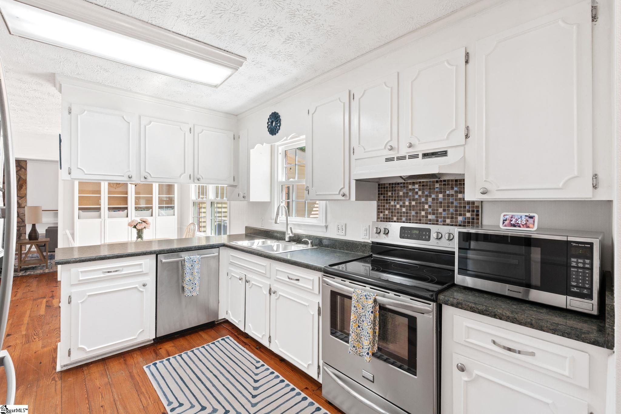 116 Lynchester Road Greenville, SC 29615 - Photo 9 of 31