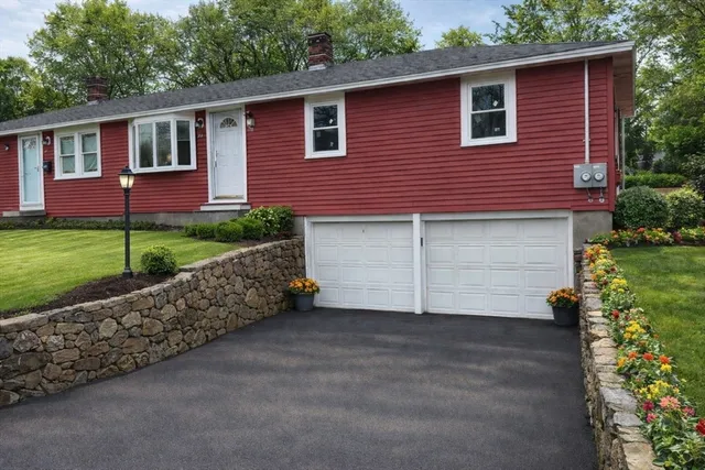 $3,495 | 23 Rhodes Circle, Unit 1, Hingham, MA 02043