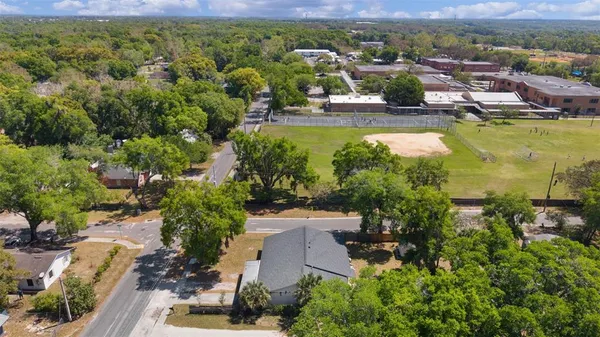 $389,900 | 1124 Grant Avenue, Mount Dora, FL 32757