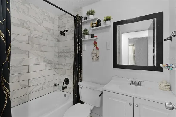 $389,900 | 1124 Grant Avenue, Mount Dora, FL 32757