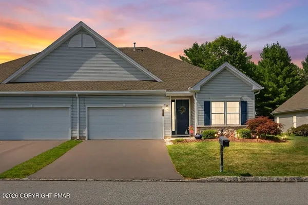$345,000 | 46 Glenmoor Circle North, Easton, PA 18045