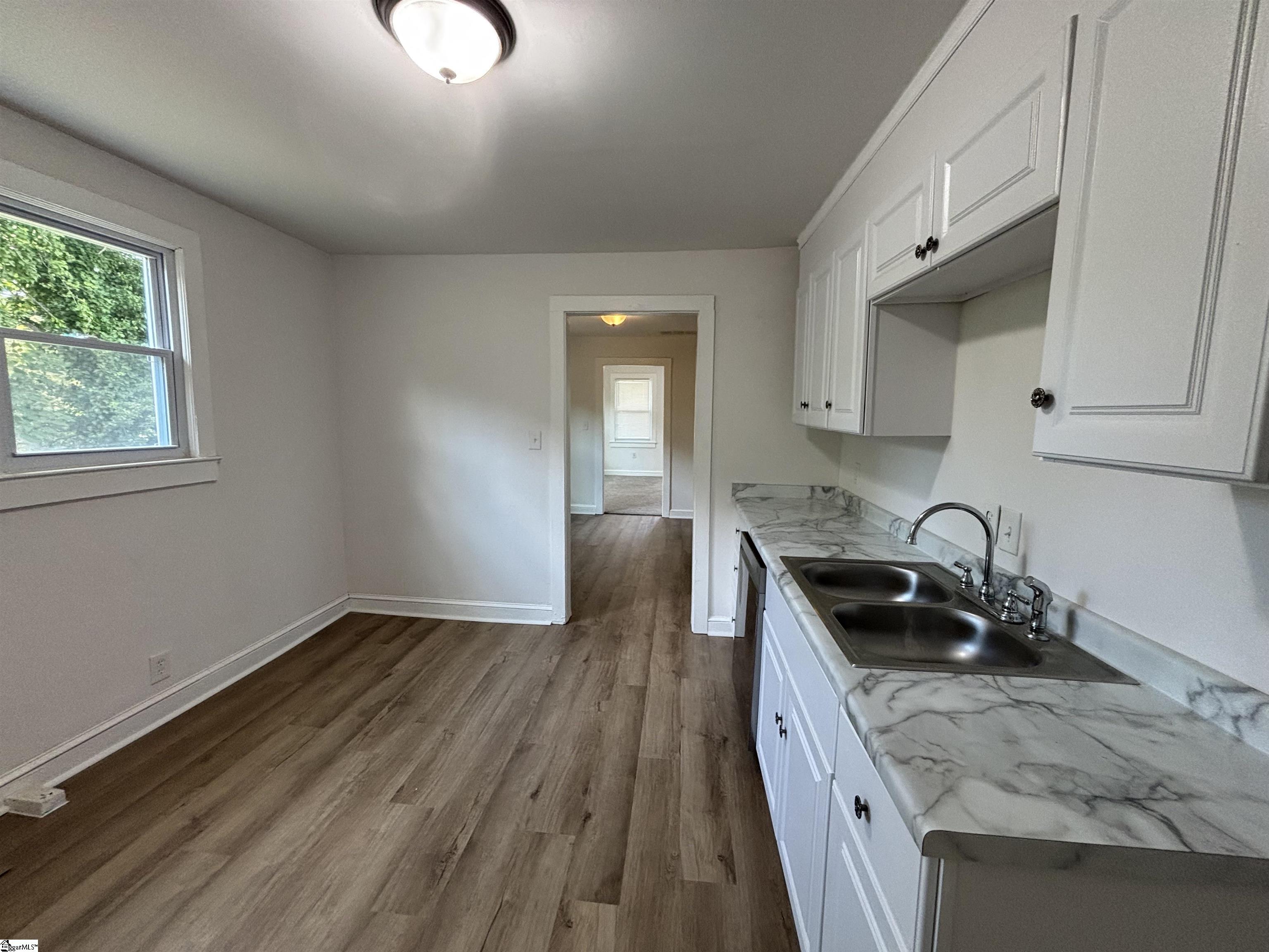 8 Cotton Street Greenville, SC 29609 - Photo 23 of 41