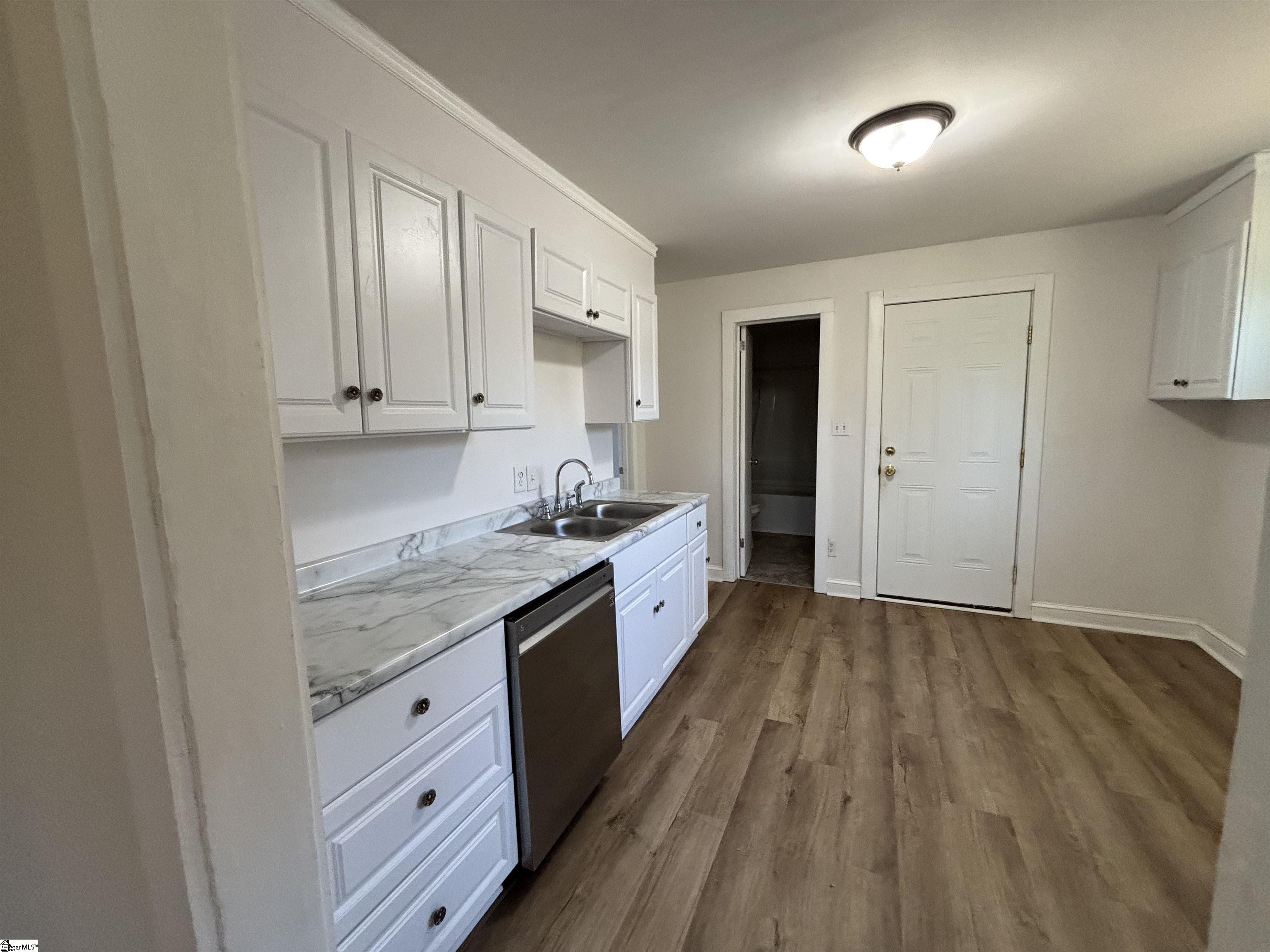 8 Cotton Street Greenville, SC 29609 - Photo 24 of 41