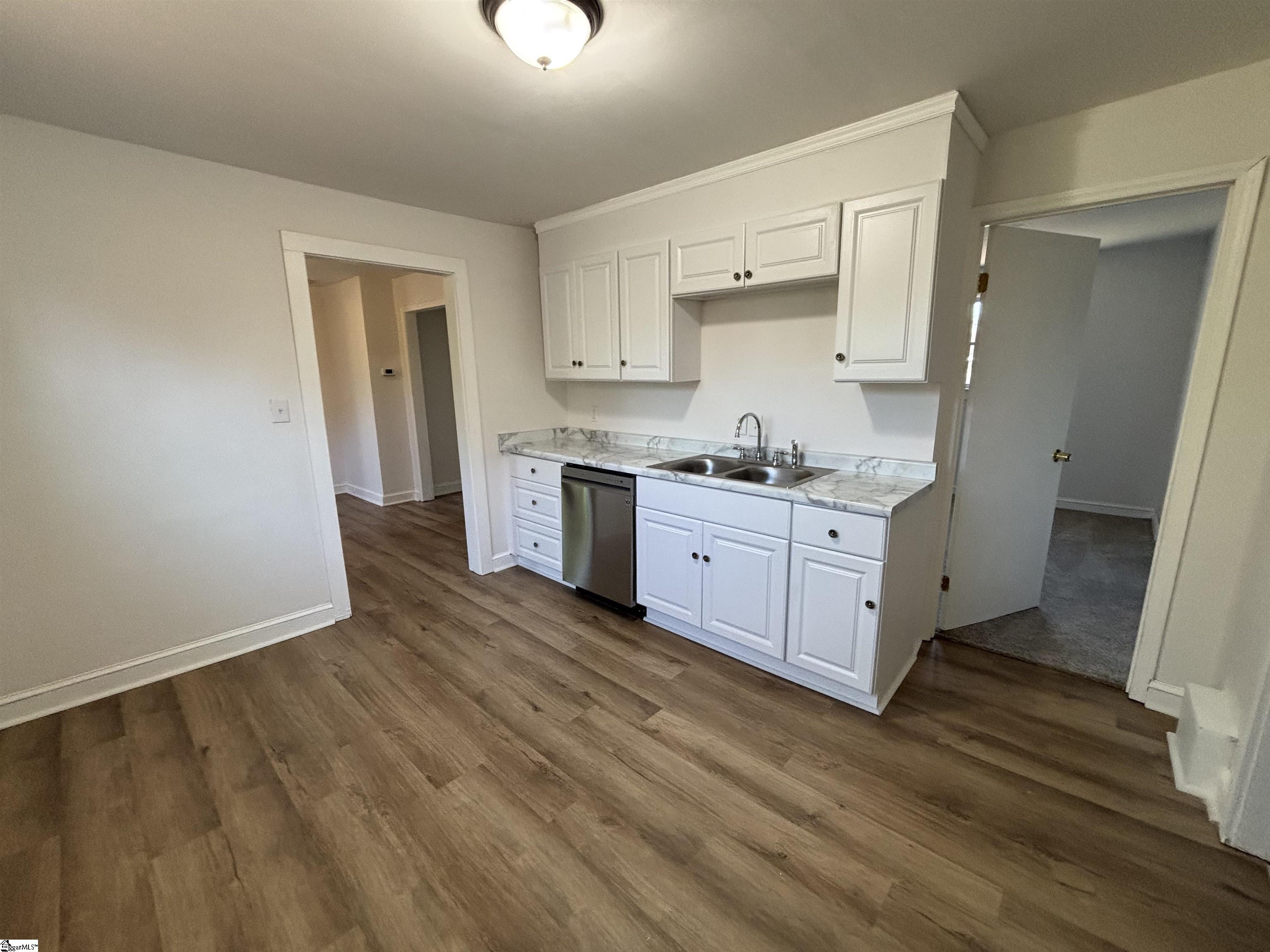 8 Cotton Street Greenville, SC 29609 - Photo 25 of 41