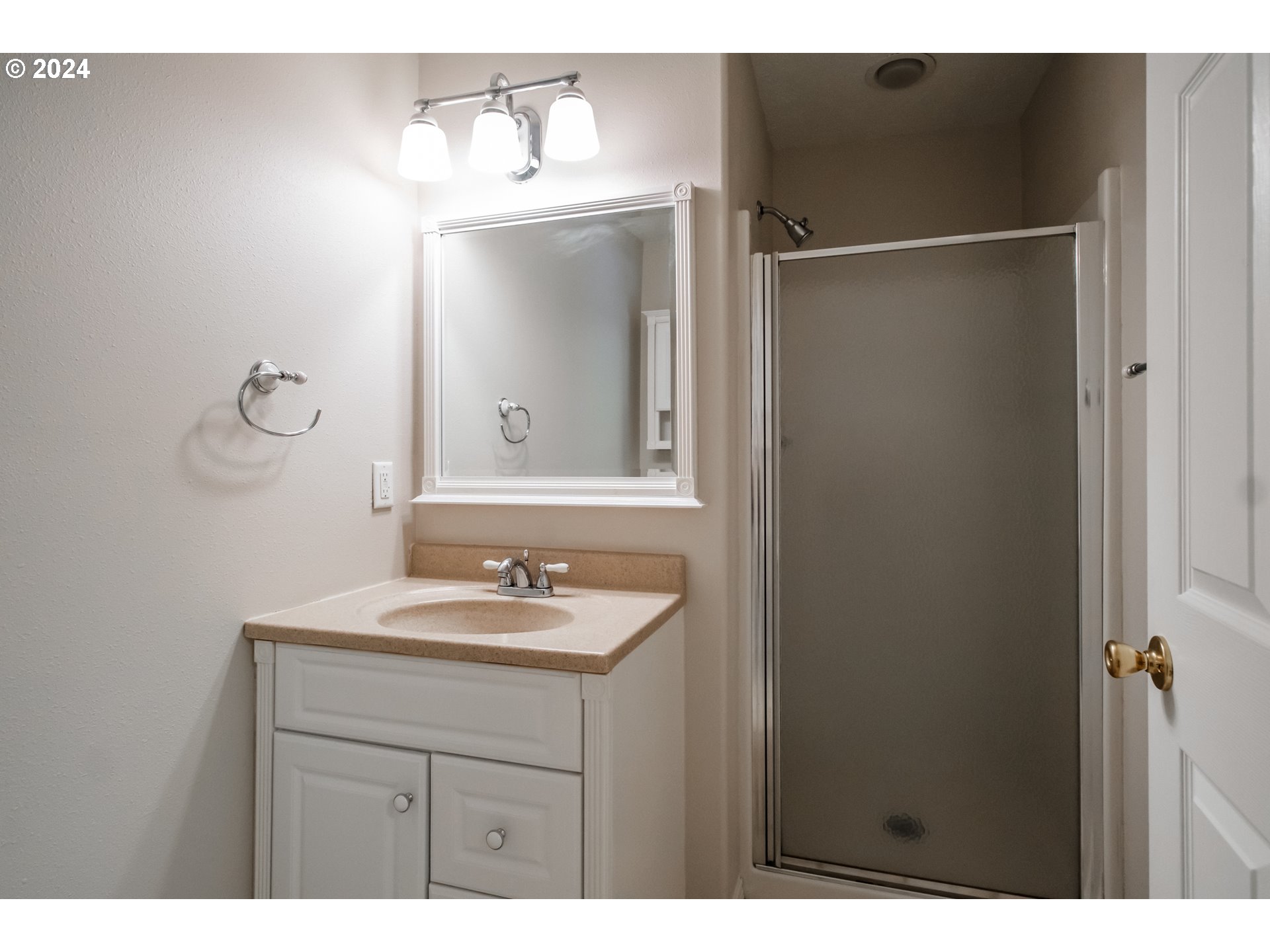1570 Cordon Road Southeast Salem, OR 97317 - Photo 21 of 36 Gallery Image 21