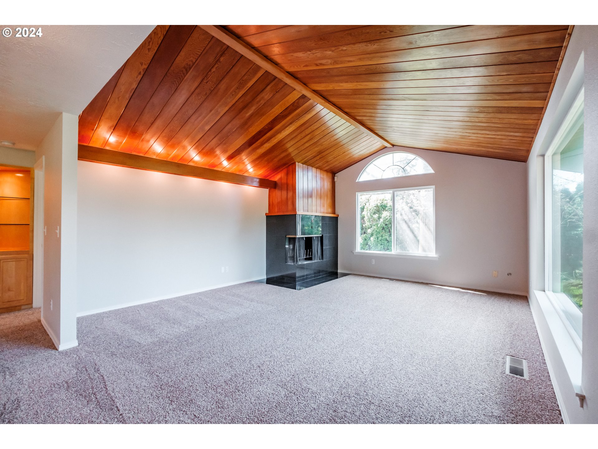 1570 Cordon Road Southeast Salem, OR 97317 - Photo 4 of 36 Gallery Image 4
