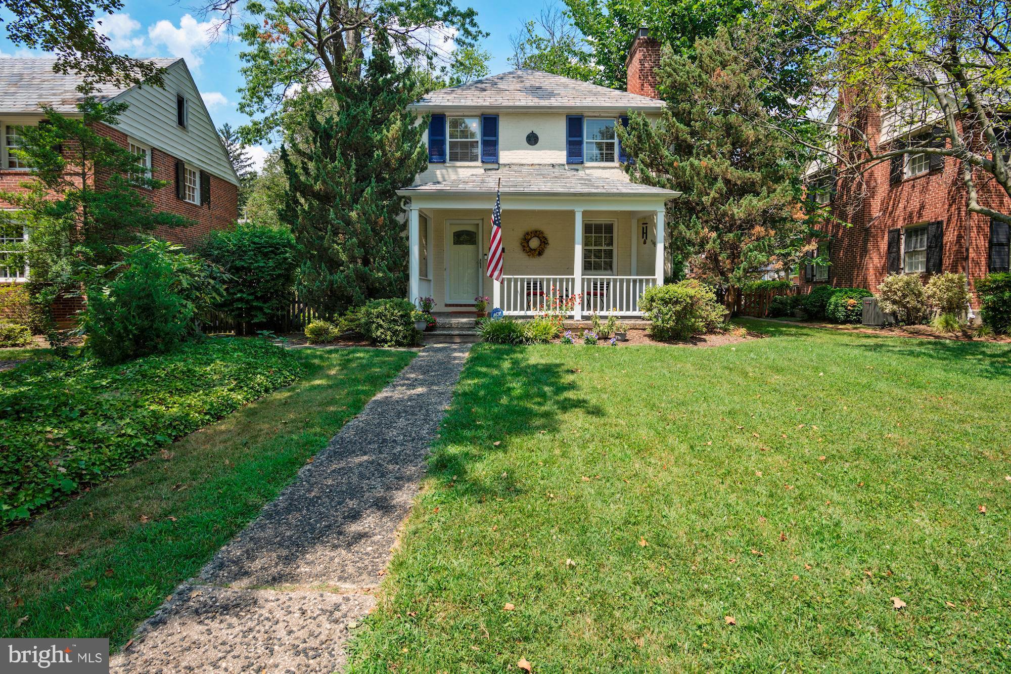 332 Broadmoor Road Baltimore, MD 21212 - Photo 2 of 40 Exterior with the Front Lawn