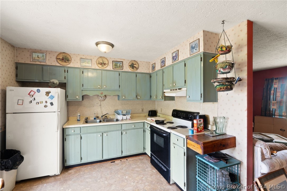 3250 Heth Washington Road Southwest Central, IN 47110 - Photo 12 of 51 Gallery Image 12