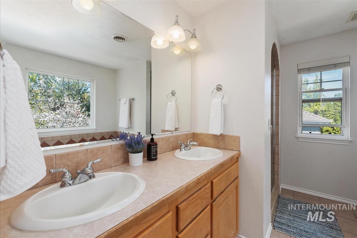 12754 Schicks Road Boise, ID 83714 - Photo 20 of 24