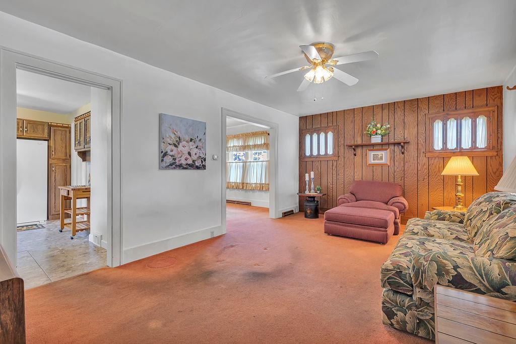 184 Clay Street Rochester, PA 15074 - Photo 4 of 23 Gallery Image 4