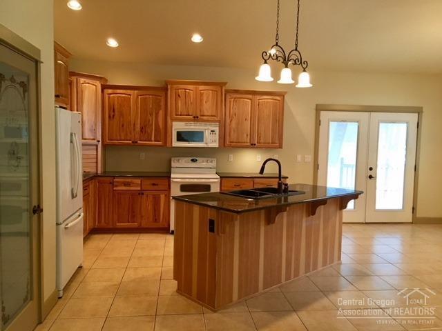 59893 Navajo Road Bend, OR 97702 - Photo 4 of 13 Additional Photo