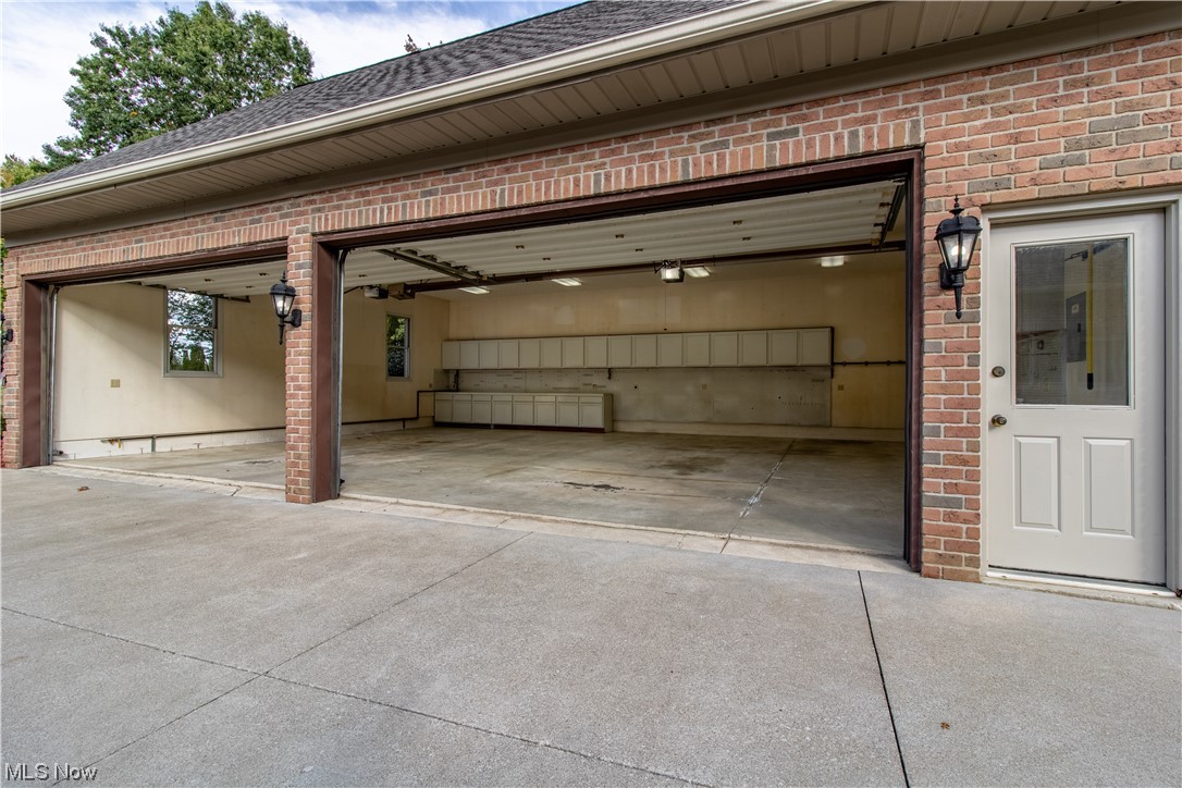 1570 Johns Road Clinton, OH 44216 - Photo 12 of 35