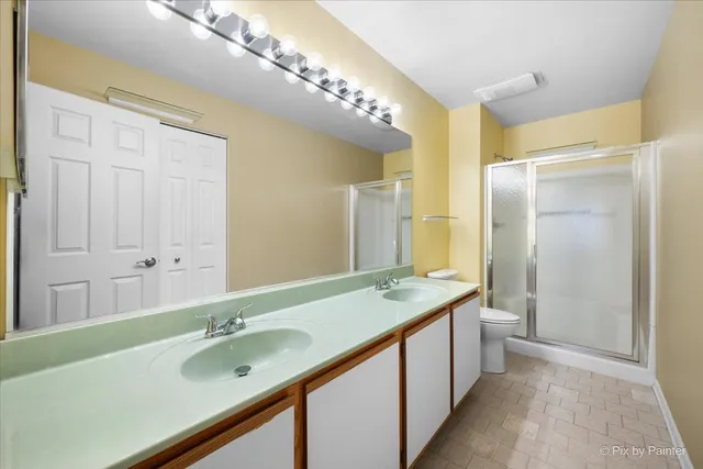 $245,000 | 385 Woodview Circle, Unit B, Elgin, IL 60120