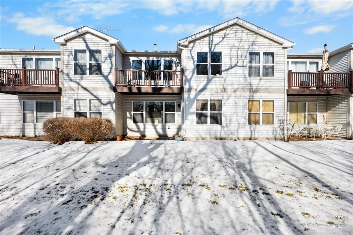 385 Woodview Circle, Unit B Elgin, IL 60120 - Photo 28 of 38