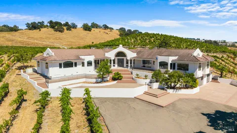 $2,900,000 | 4076-4080 Old Redwood Highway, Santa Rosa, CA 95403