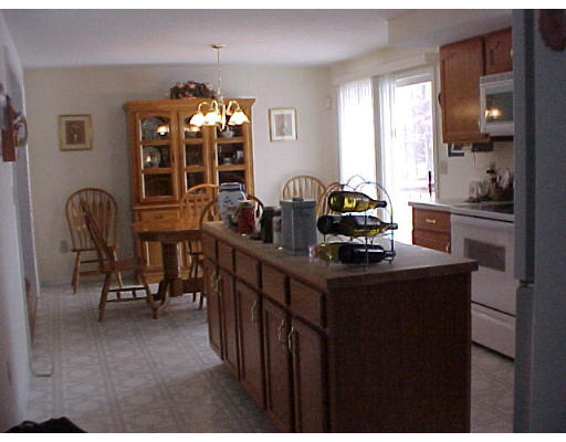 1030 Piper Road West Springfield, MA 01089 - Photo 3 of 7