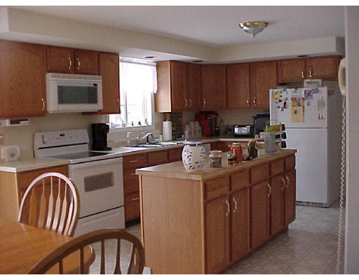 1030 Piper Road West Springfield, MA 01089 - Photo 4 of 7