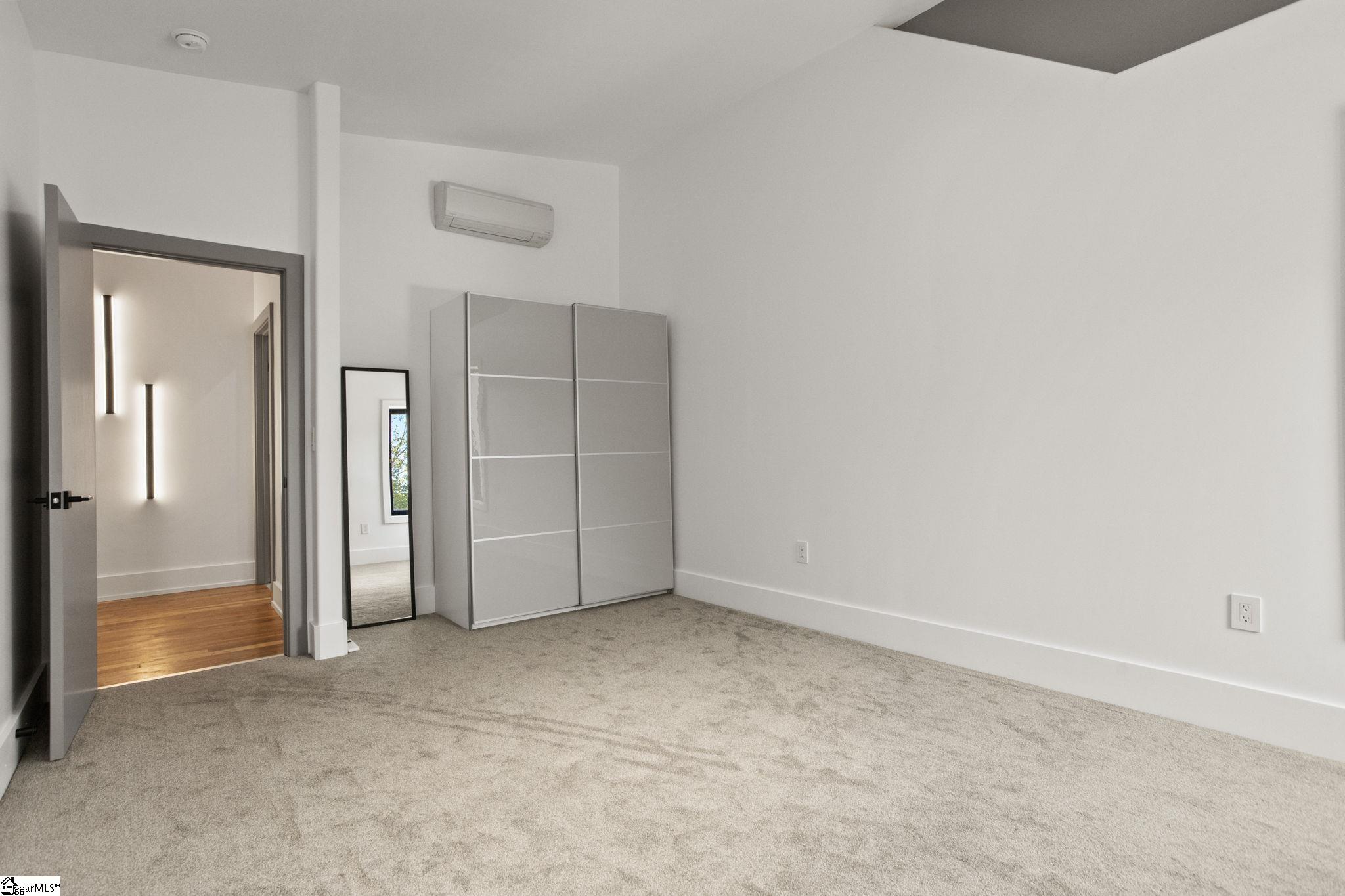 300 Liberty Hill Road Greer, SC 29651 - Photo 8 of 42