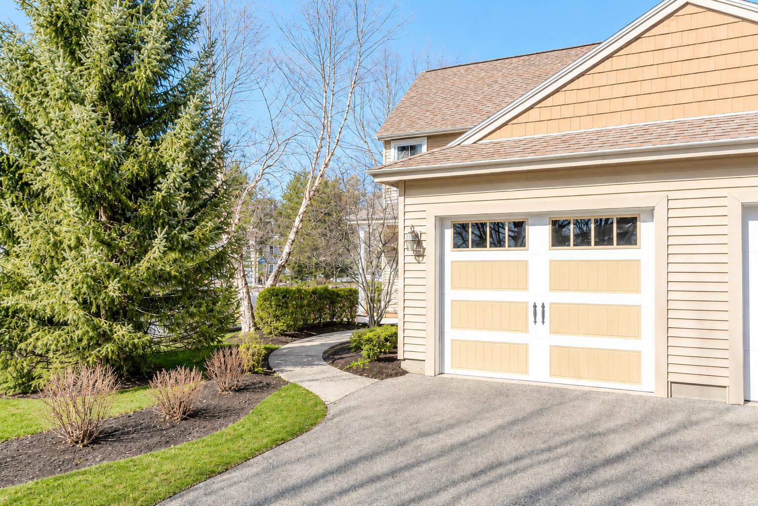 2 Lexington Drive, Unit 2 Kennebunk, ME 04043 - Photo 3 of 22 ChatGPT Image May 11, 2026, 01_39_55 PM