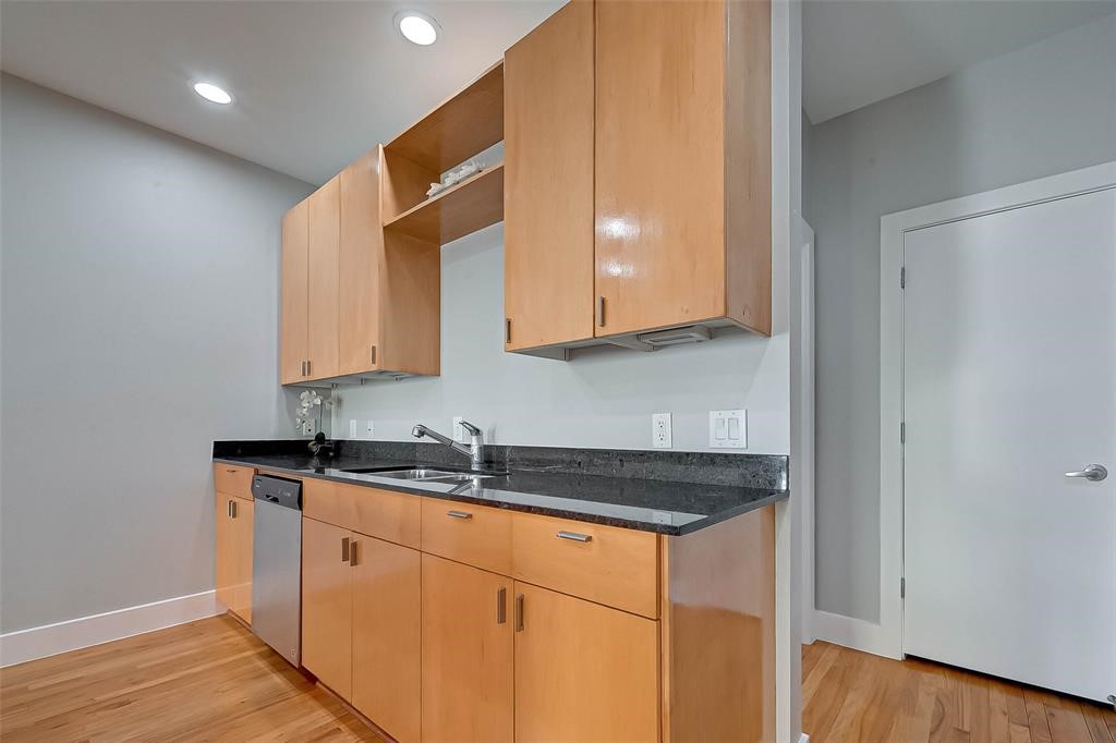 2336 Jackson Street Houston, TX 77004 - Photo 17 of 35