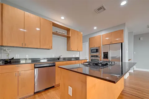 $2,700 | 2336 Jackson Street, Houston, TX 77004