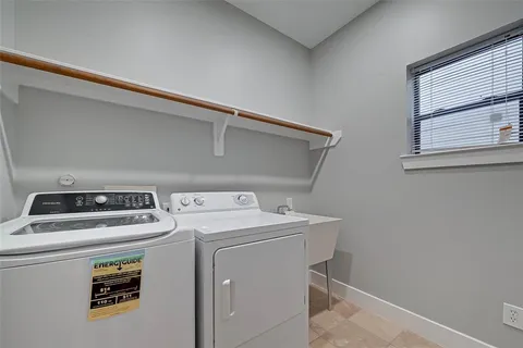 $2,700 | 2336 Jackson Street, Houston, TX 77004