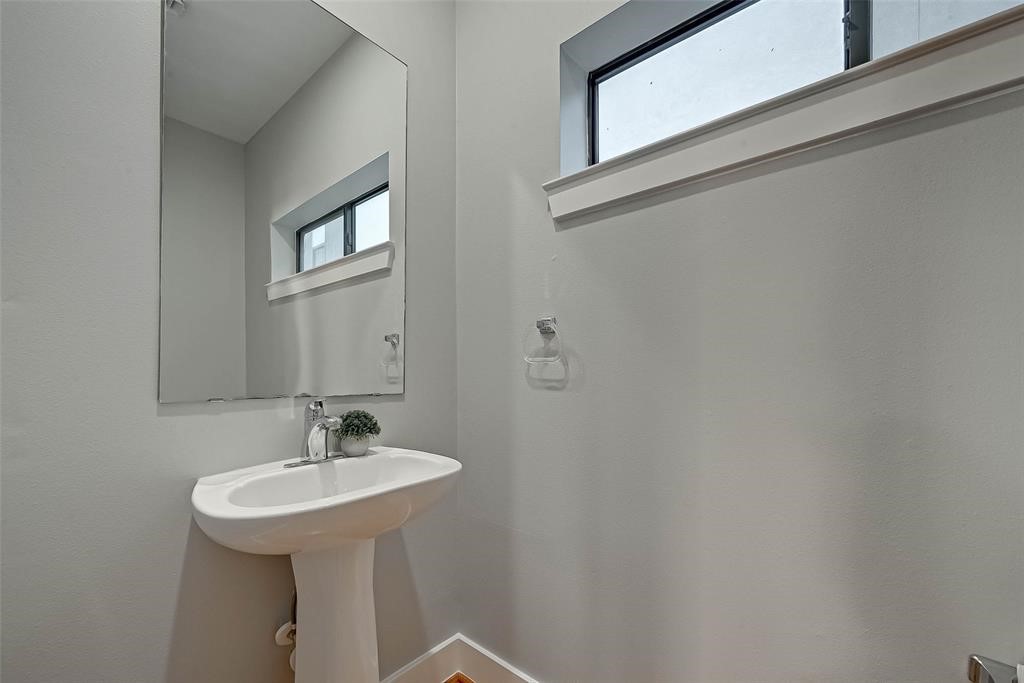 2336 Jackson Street Houston, TX 77004 - Photo 21 of 35