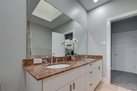 $2,700 | 2336 Jackson Street, Houston, TX 77004