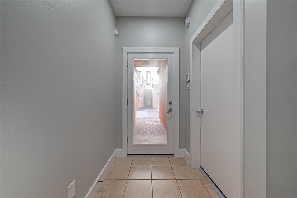 2336 Jackson Street Houston, TX 77004 - Photo 6 of 35
