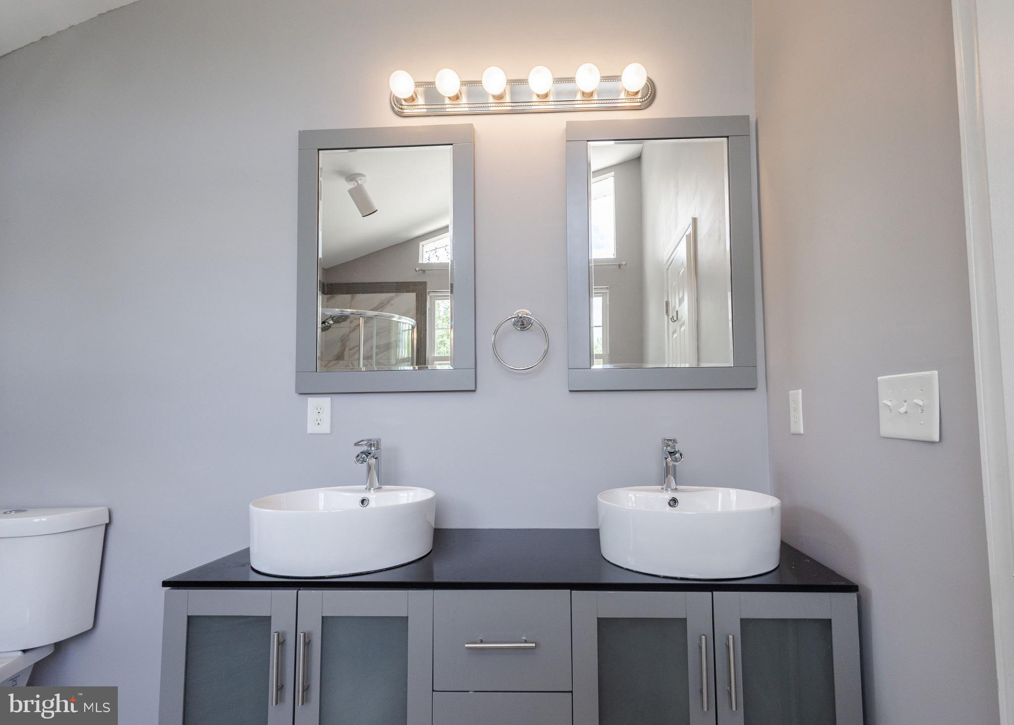 42205 Ridge Road Mechanicsville, MD 20659 - Photo 37 of 59 Master bath