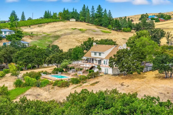 $1,395,000 | 500 Pompadour Drive, Ashland, OR 97520