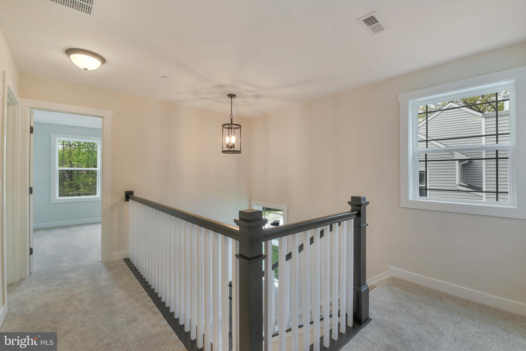 314 Caldwell Road Pasadena, MD 21122 - Photo 29 of 62 UPPER HALL